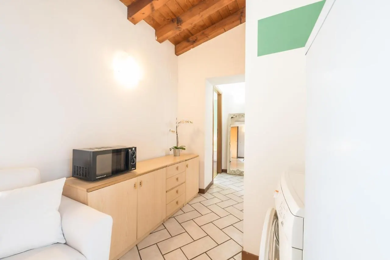Bright Apartments Moniga - Castle Bells Moniga del Garda Italy