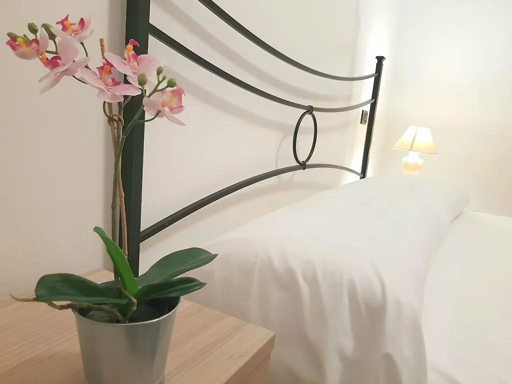 Bright Apartments Moniga - Castle Bells Moniga del Garda 0*,