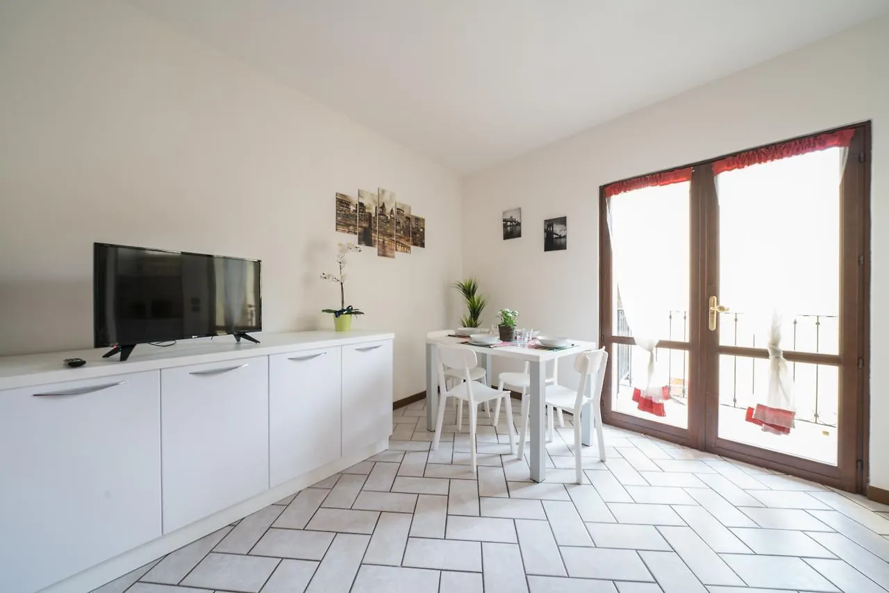 Bright Apartments Moniga - Castle Bells Moniga del Garda