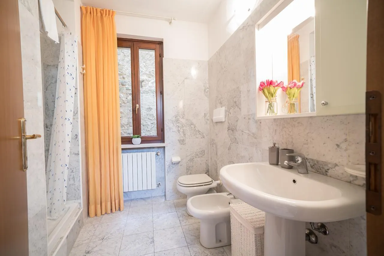 Bright Apartments Moniga - Castle Bells Moniga del Garda Italy