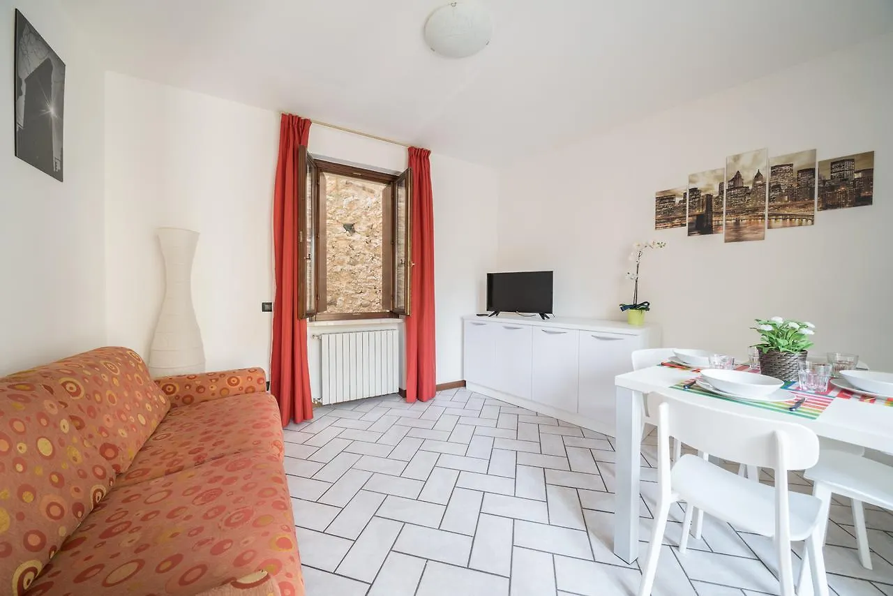 Bright Apartments Moniga - Castle Bells Moniga del Garda