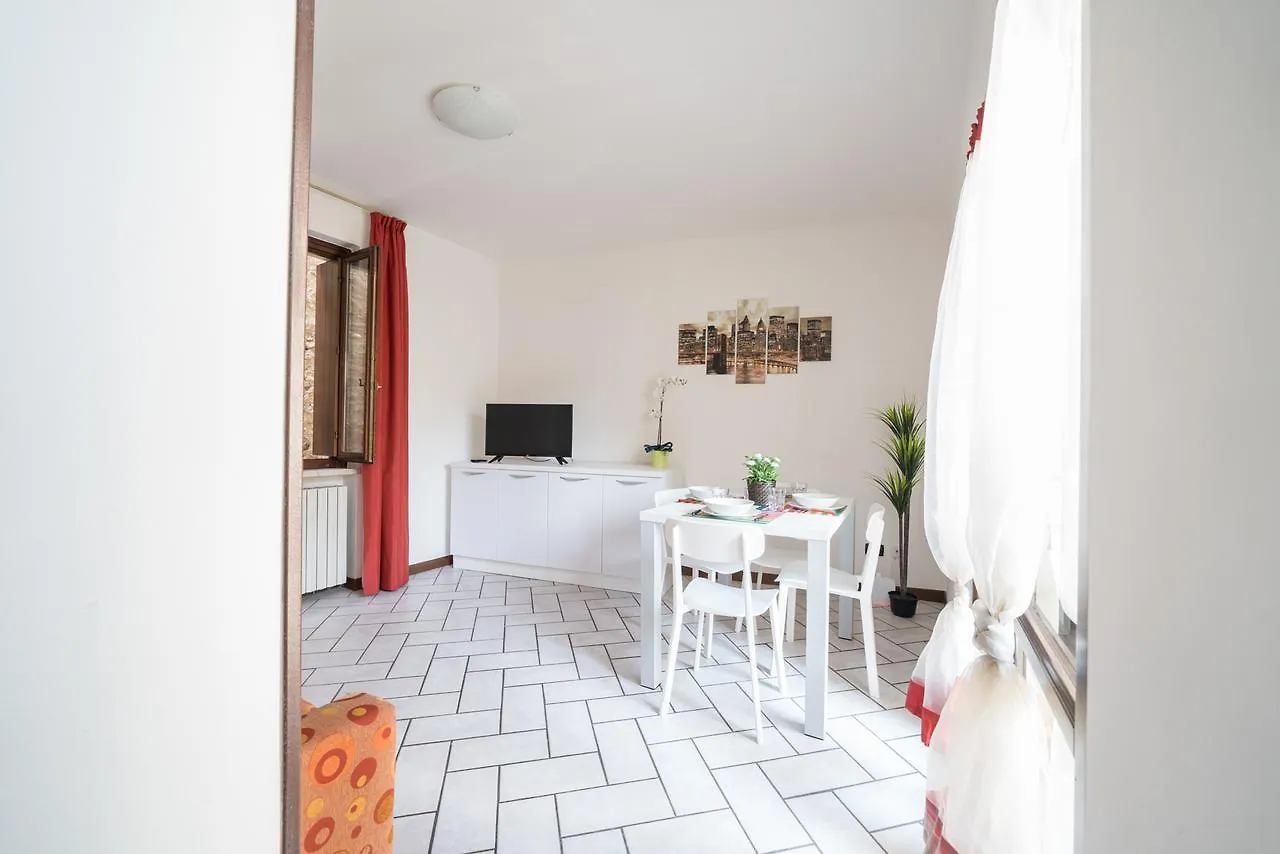 Bright Apartments Moniga - Castle Bells Moniga del Garda