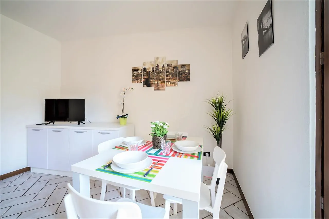 Bright Apartments Moniga - Castle Bells Moniga del Garda 0*,